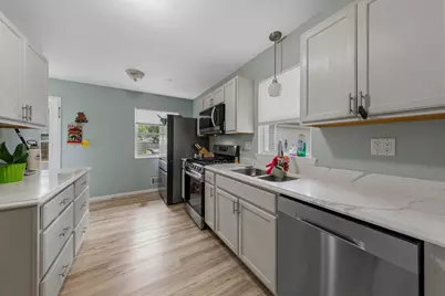 9043 13th Avenue S, Bloomington, MN 55425 - Photo 10
