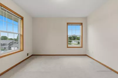 931 Sterling Street S, Maplewood, MN 55119 - Photo 30