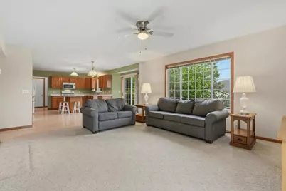 931 Sterling Street S, Maplewood, MN 55119 - Photo 12