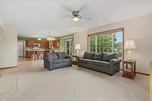 931 Sterling St S, Maplewood, MN 55119 - Photo 12