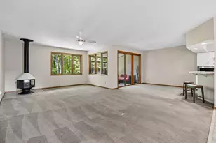 11620 Vista Dr, Hopkins, MN 55343 - Photo 4
