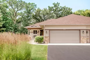 2621 Cardinal Ct, North Saint Paul, MN 55109 - Photo 2