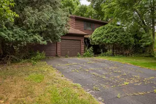15301 Willowood Dr, Minnetonka, MN 55345 - Photo 1