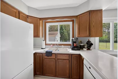 312 W Rainbow Street, Duluth, MN 55811 - Photo 6