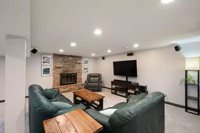 8117 33rd Place N, Crystal, MN 55427 - Photo 18