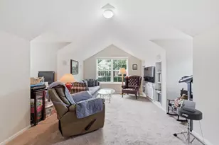 9767 Gable Dr, Eden Prairie, MN 55347 - Photo 24