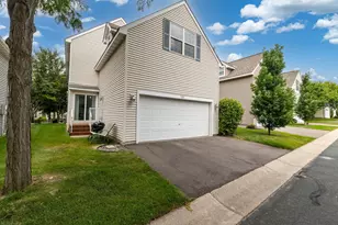 9767 Gable Dr, Eden Prairie, MN 55347 - Photo 32
