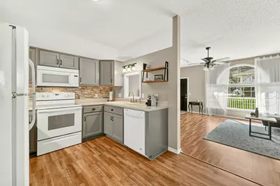 1949 Topaz Pointe Lane SW, Rochester, MN 55902 - Photo 10