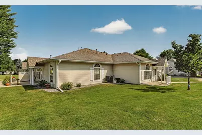 1949 Topaz Pointe Lane SW, Rochester, MN 55902 - Photo 20