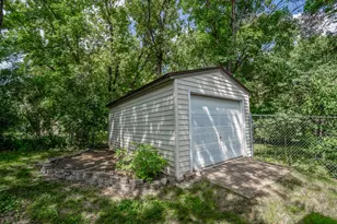 905 Johanna Ave, Willmar, MN 56201 - Photo 32