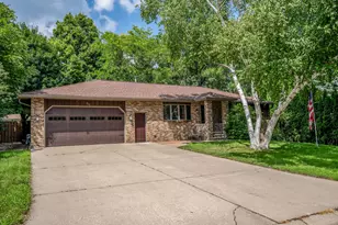 905 Johanna Ave, Willmar, MN 56201 - Photo 1