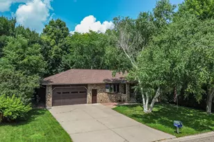 905 Johanna Ave, Willmar, MN 56201 - Photo 2