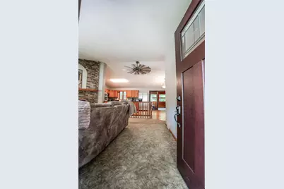 905 Johanna Avenue, Willmar, MN 56201 - Photo 4