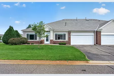 5815 Prairie Ridge Drive, Shoreview, MN 55126 - Photo 2