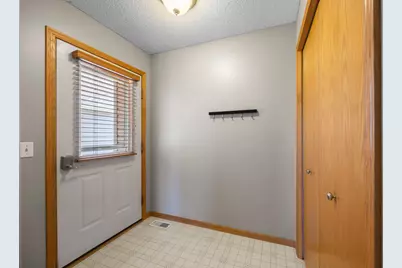 10390 64th Street NE, Albertville, MN 55301 - Photo 14