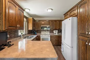 814 4th St SE, Little Falls, MN 56345 - Photo 6