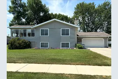 814 4th Street SE, Little Falls, MN 56345 - Photo 1