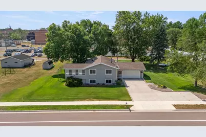 814 4th Street SE, Little Falls, MN 56345 - Photo 2