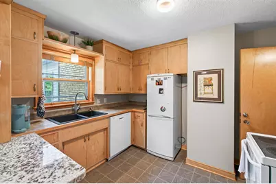444 Lexington Parkway S #2, Saint Paul, MN 55105 - Photo 14