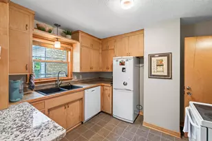 444 Lexington Parkway S, Saint Paul, MN 55105 - Photo 14