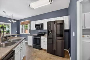 4306 Ivy Ave SE, Rochester, MN 55904 - Photo 10