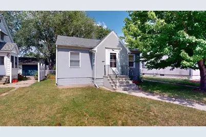 2907 South Avenue, La Crosse, WI 54601 - Photo 1