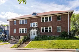1529 E 5th St, Duluth, MN 55812 - Photo 2