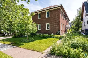 1529 E 5th St, Duluth, MN 55812 - Photo 6