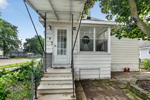 235 10th Ave NE, Rochester, MN 55906 - Photo 6