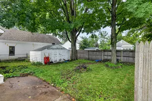 235 10th Ave NE, Rochester, MN 55906 - Photo 4