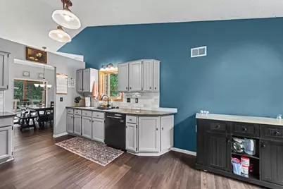 240 Woodridge Lane, Circle Pines, MN 55014 - Photo 8