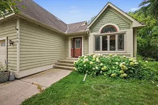 240 Woodridge Ln, Circle Pines, MN 55014 - Photo 2