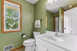 9113 Sunnyvale Dr, Chanhassen, MN 55317 - Photo 14