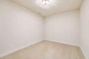 875 Lake St N, Wayzata, MN 55391 - Photo 24