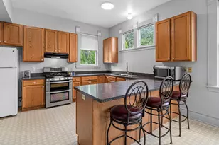 553 Sherburne Ave, Saint Paul, MN 55103 - Photo 12