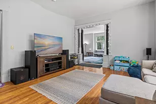 553 Sherburne Ave, Saint Paul, MN 55103 - Photo 8