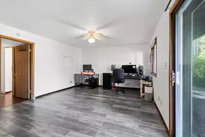 6652 Gretchen Lane N, Oakdale, MN 55128 - Photo 14