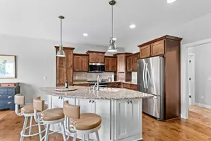 12096 Malisa Ct, Rogers, MN 55374 - Photo 6