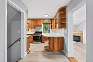 31 Demont Ave E, Little Canada, MN 55117 - Photo 6