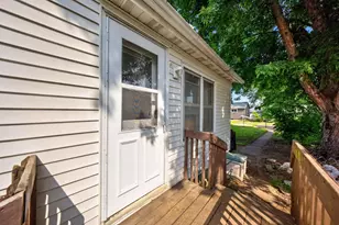 556 W 5th St, Winona, MN 55987 - Photo 24