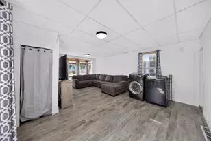 556 W 5th St, Winona, MN 55987 - Photo 12
