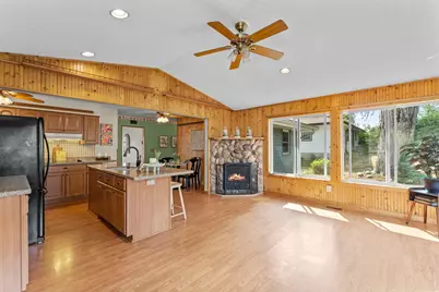 2121 Radatz Avenue, Maplewood, MN 55109 - Photo 4
