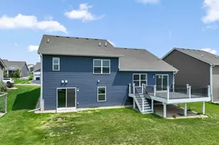 18085 Heirloom Ct, Lakeville, MN 55044 - Photo 34