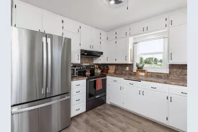 2024 11th Street E, Glencoe, MN 55336 - Photo 16