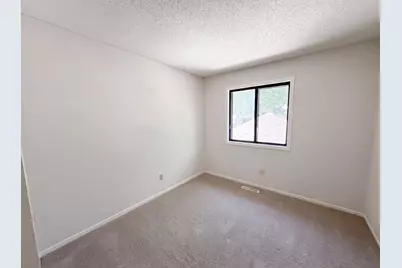 201 Bridlewood Drive, Saint Paul, MN 55119 - Photo 18