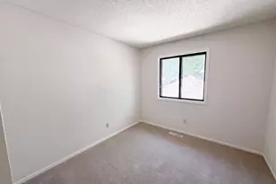 201 Bridlewood Dr, Saint Paul, MN 55119 - Photo 18