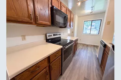 201 Bridlewood Drive, Saint Paul, MN 55119 - Photo 12