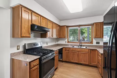 3838 Dupont Avenue N, Minneapolis, MN 55412 - Photo 10