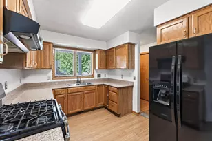 3838 Dupont Ave N, Minneapolis, MN 55412 - Photo 8