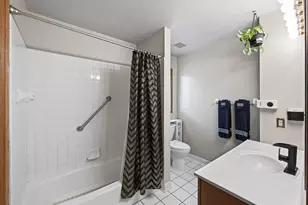 3838 Dupont Ave N, Minneapolis, MN 55412 - Photo 14